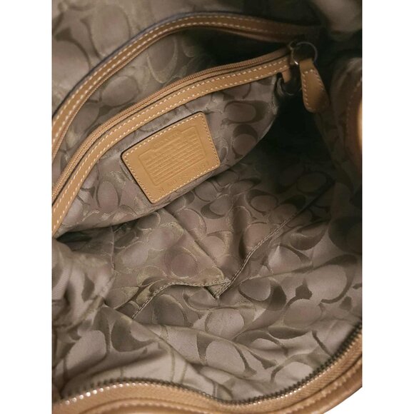 COACH Vintage Soho Y2K Hobo Shoulder Bag in tan - Picture 5 of 11